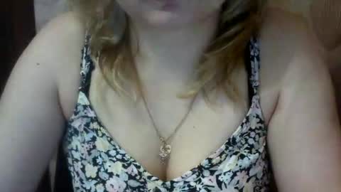 Snapshot of narcisjill chatting on December 16, 6:27 pm NarcisJill online show from December 16, 6:27 pm