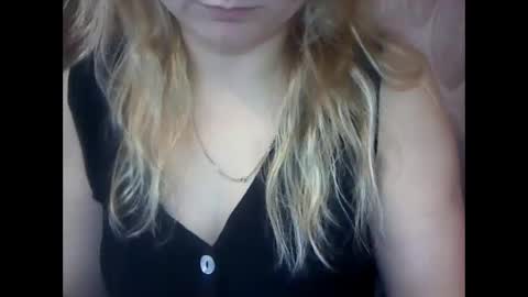 Snapshot of narcisjill chatting on October 22, 10:37 am NarcisJill online show from October 22, 10:37 am