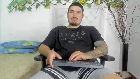 deibyd online show from November 18, 6:51 am