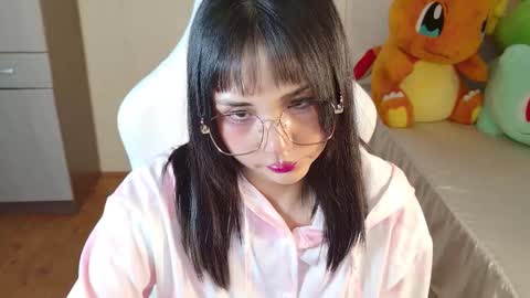 Snapshot of naree_masaki chatting on February 9, 6:56 pm Naree online show from February 9, 6:56 pm