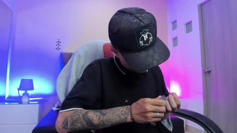 Nascary Fox online show from April 19, 1:10 pm