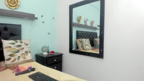 Debora online show from March 2, 7:15 am