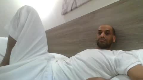 Snapshot of naslikme chatting on April 20, 3:42 am nas online show from April 20, 3:42 am
