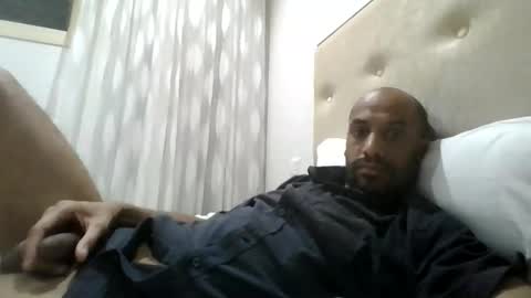 Snapshot of naslikme chatting on June 1, 5:03 pm nas online show from June 1, 5:03 pm