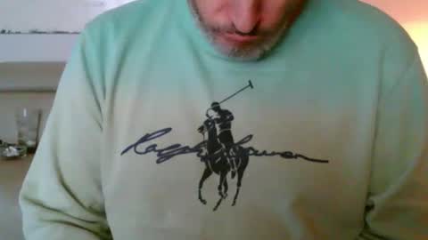 Snapshot of nassobout chatting on November 30, 9:08 pm nassobout online show from November 30, 9:08 pm