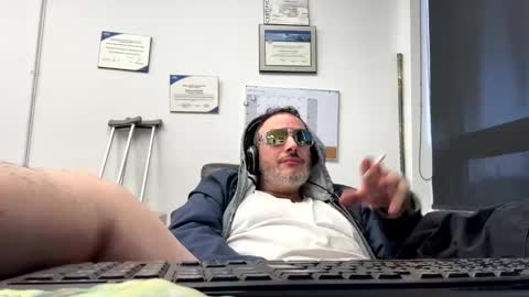 nassobout online show from April 21, 11:29 pm