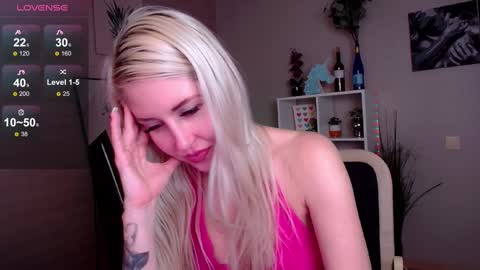 Snapshot of nastasya_cute chatting on February 3, 7:51 am Nastya online show from February 3, 7:51 am