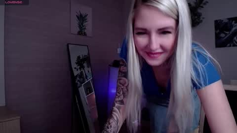 Snapshot of nastasya_cute chatting on March 11, 1:48 am Nastya online show from March 11, 1:48 am