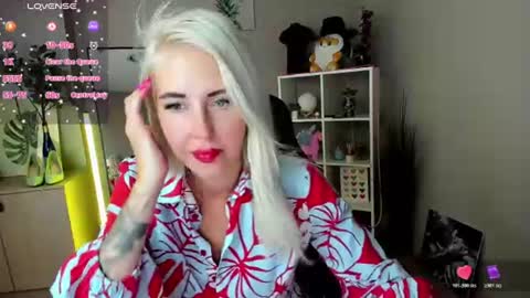 Snapshot of nastasya_cute chatting on July 2, 1:49 am Nastya online show from July 2, 1:49 am
