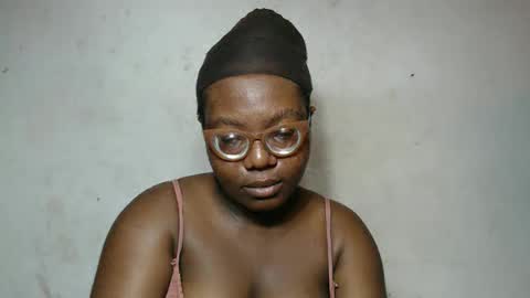 Snapshot of nastyhairy7 chatting on October 10, 4:44 am nastyhairy7 online show from October 10, 4:44 am