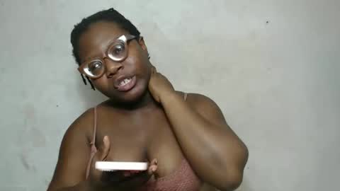 Snapshot of nastyhairy7 chatting on October 19, 4:35 am nastyhairy7 online show from October 19, 4:35 am