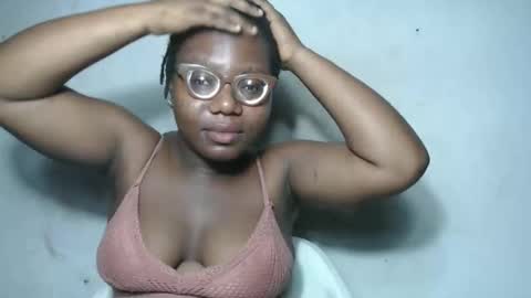 Snapshot of nastyhairy7 chatting on October 20, 5:41 am nastyhairy7 online show from October 20, 5:41 am