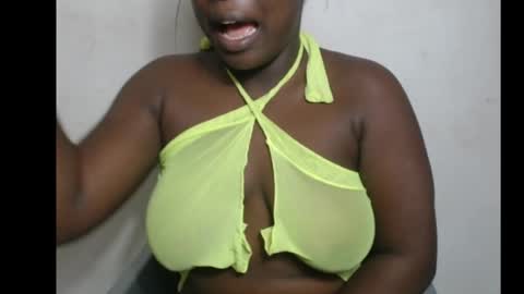 Snapshot of nastyhairy7 chatting on June 25, 5:12 am nastyhairy7 online show from June 25, 5:12 am