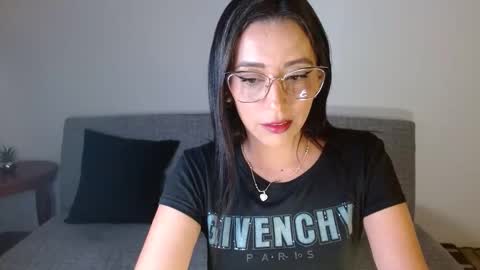 nathalia online show from January 19, 2:47 am