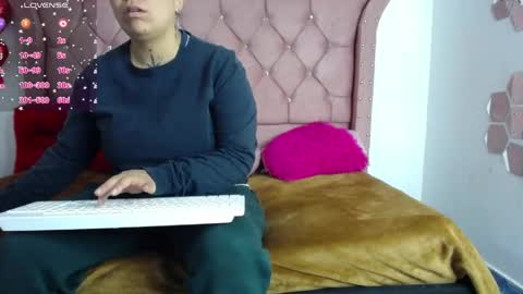 Snapshot of nat_evans8 chatting on May 31, 2:31 am nat_evans8 online show from May 31, 2:31 am
