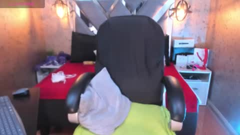 Snapshot of natacha_black00 chatting on January 22, 11:21 pm Natacha black online show from January 22, 11:21 pm