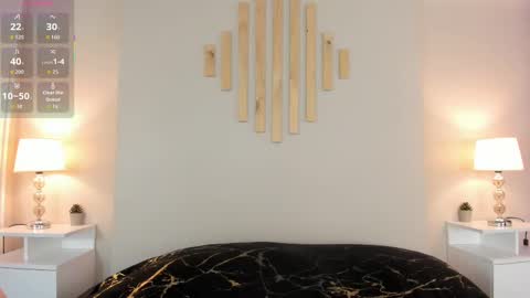 Natacha Diaz online show from October 3, 11:07 am