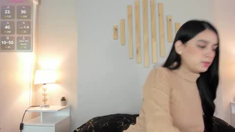 Natacha Diaz online show from November 18, 11:03 am