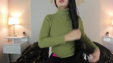 Natacha Diaz online show from November 20, 11:32 am