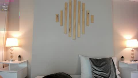 Natacha Diaz online show from November 26, 11:11 am