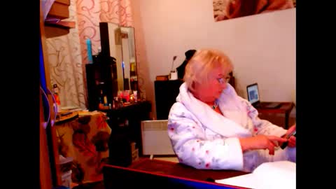 natali online show from February 15, 8:01 pm