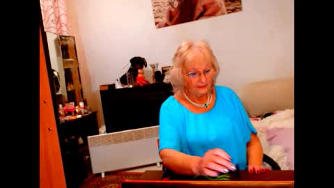 natali online show from February 24, 7:19 pm