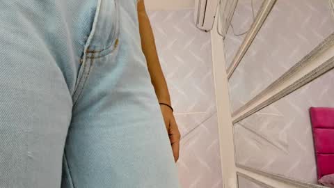 Snapshot of natalia_aguirre chatting on December 28, 12:24 pm Naty  online show from December 28, 12:24 pm