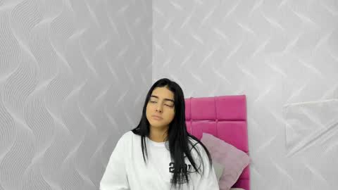 Snapshot of natalia_aguirre chatting on January 7, 12:31 pm Naty  online show from January 7, 12:31 pm