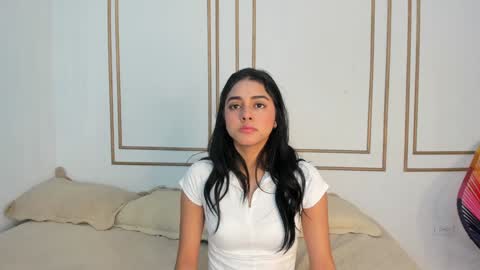 Snapshot of natalia_aguirre chatting on January 23, 12:30 pm Naty  online show from January 23, 12:30 pm