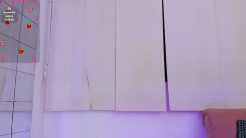 Snapshot of natalia_aguirre chatting on January 29, 12:24 pm Naty  online show from January 29, 12:24 pm