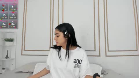 Snapshot of natalia_aguirre chatting on February 10, 12:29 pm Naty  online show from February 10, 12:29 pm