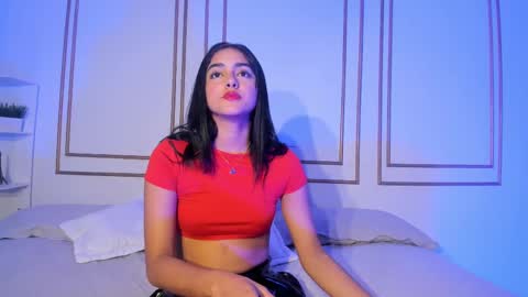 Snapshot of natalia_aguirre chatting on February 11, 1:41 pm Naty  online show from February 11, 1:41 pm