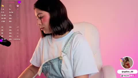 natalia andrea online show from January 18, 11:19 pm