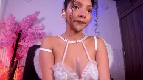 Snapshot of natalia_blue1 chatting on October 21, 3:46 pm Natalia online show from October 21, 3:46 pm