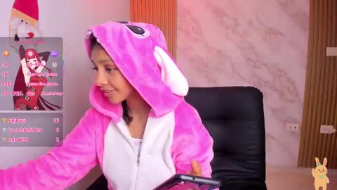 Snapshot of natalia_blue1 chatting on November 11, 9:37 pm Natalia online show from November 11, 9:37 pm