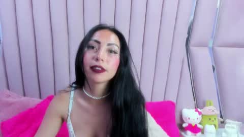 Snapshot of natalia_pinkk chatting on December 7, 1:36 am natalia pinkk online show from December 7, 1:36 am