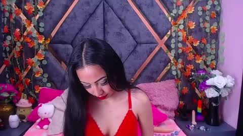 Snapshot of natalia_pinkk chatting on December 7, 12:13 pm natalia pinkk online show from December 7, 12:13 pm