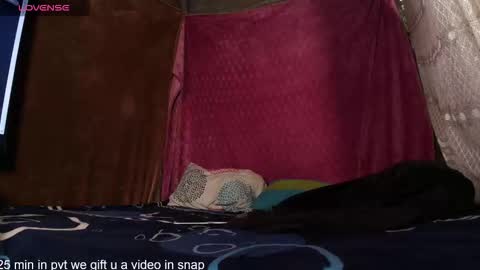 Snapshot of nataliamoreno chatting on December 15, 1:21 am nataliamoreno online show from December 15, 1:21 am