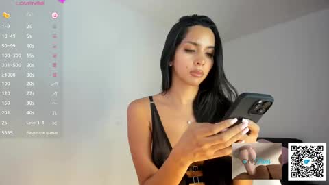 nataliarey_ online show from March 7, 9:59 pm
