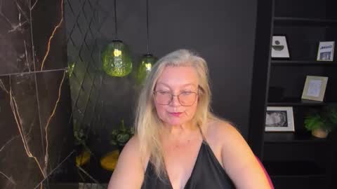 Snapshot of natalicloud chatting on October 17, 3:03 pm NataliCloud online show from October 17, 3:03 pm