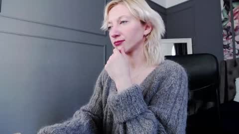 Natalie online show from December 2, 10:39 am