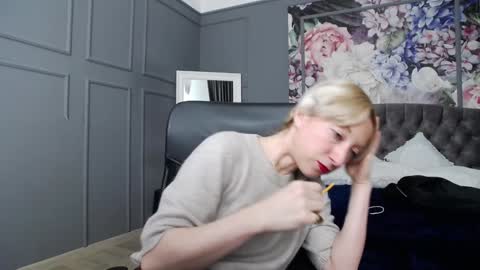 Natalie online show from December 11, 7:31 am