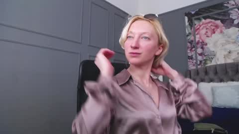 Natalie online show from January 28, 10:02 am