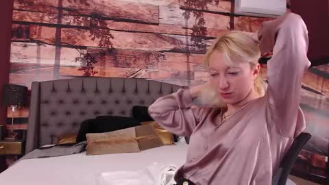 Natalie online show from March 16, 5:55 am