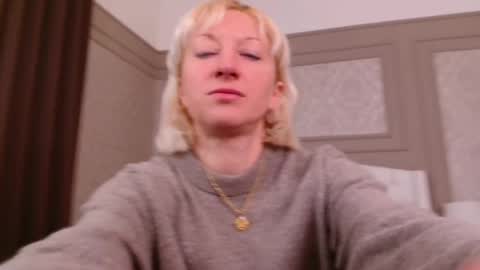 Natalie online show from April 3, 5:27 am