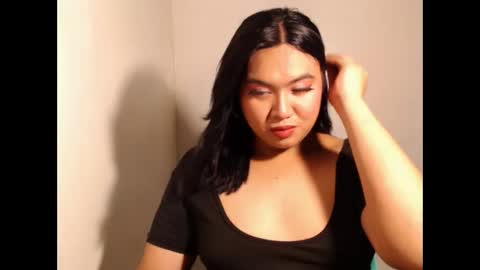 Snapshot of natalie_evans22 chatting on June 9, 2:39 pm natalie_evans22 online show from June 9, 2:39 pm