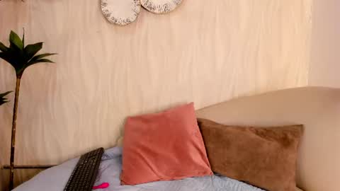 Snapshot of natalie_fox__ chatting on July 6, 11:29 am Naty online show from July 6, 11:29 am