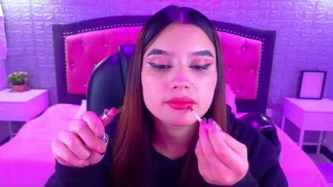 natalie  online show from December 23, 3:15 am