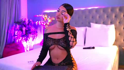 nataliedelices online show from April 3, 6:06 pm