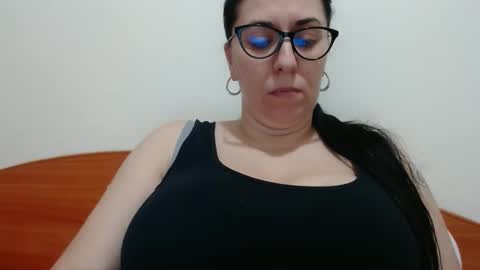 Snapshot of natally565656 chatting on February 17, 2:15 pm natally online show from February 17, 2:15 pm